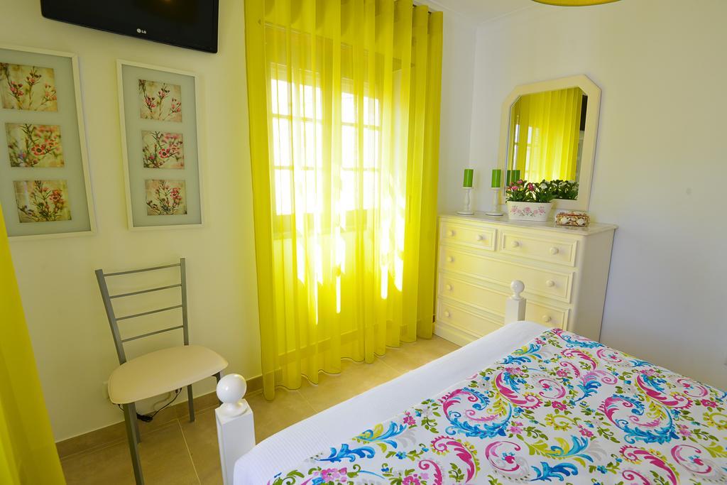 Holidays Nazare Centro Room photo